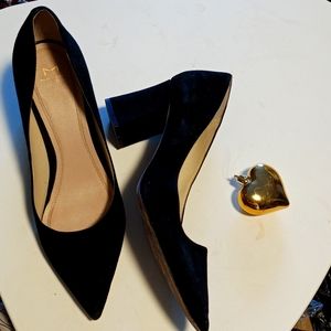 Marc Fisher Leather black high hees